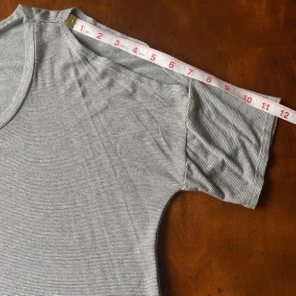 Project Social T cold shoulder tee black white stripe Small - Picture 11 of 16